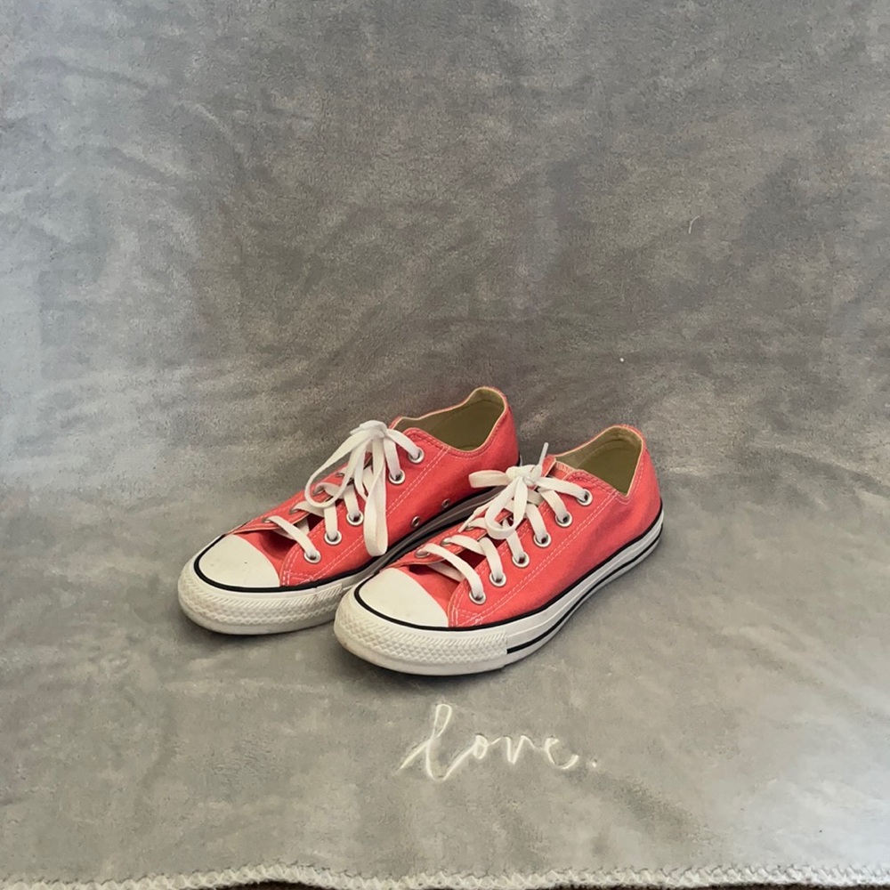 Salmon pink low top Converse